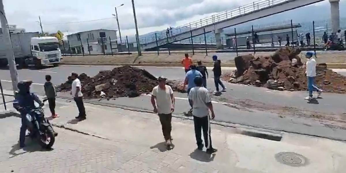 Estas con las vías cerradas en Ecuador por el paro nacional este miércoles 8 de octubre