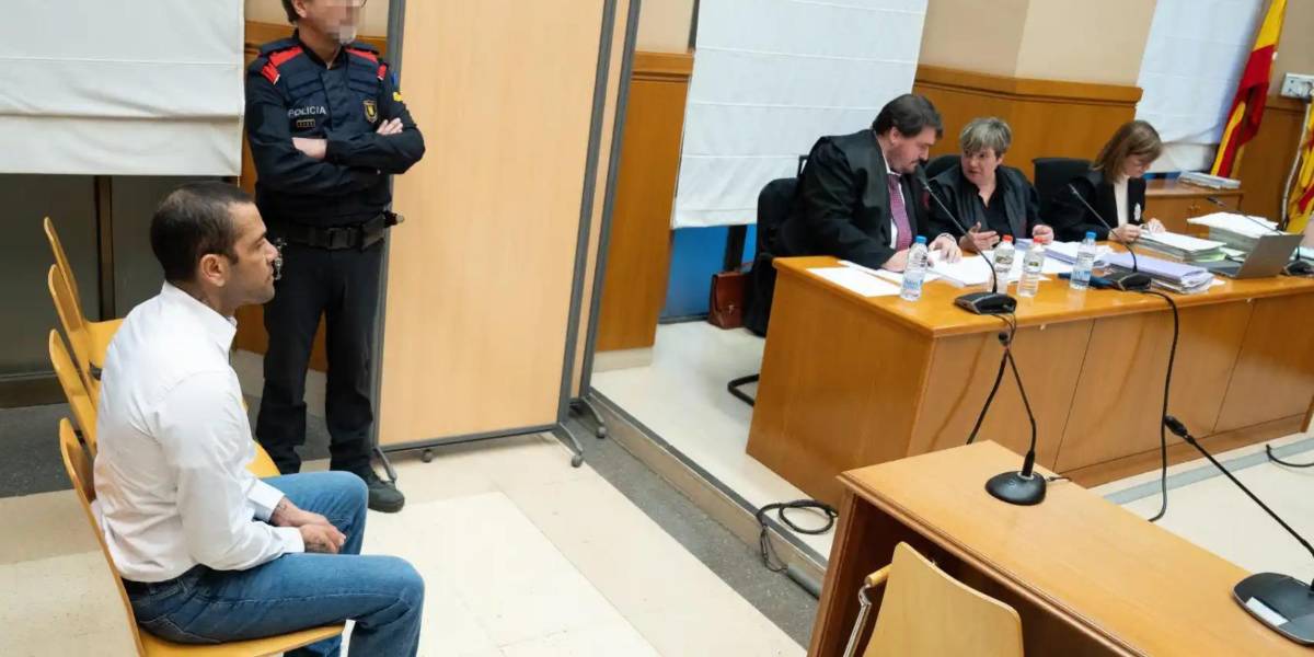 La víctima de Alves salió llorando pero sin intención de denunciar porque creía que no le iban a creer