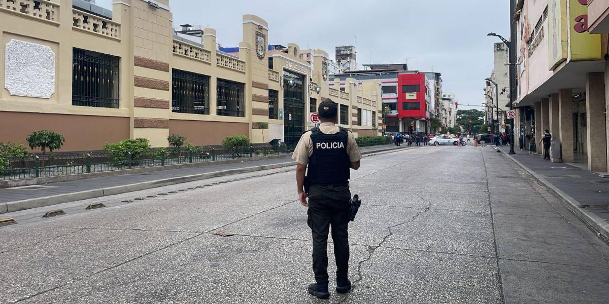 La Policía descartó amenaza de bomba en el Mercado Central de Guayaquil