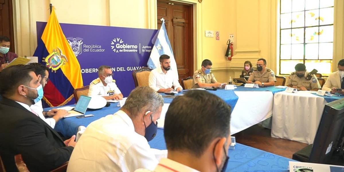 Policía Nacional aportará 6.141 servidores y las Fuerzas Armadas 2.110 miembros voluntarios para Guayas