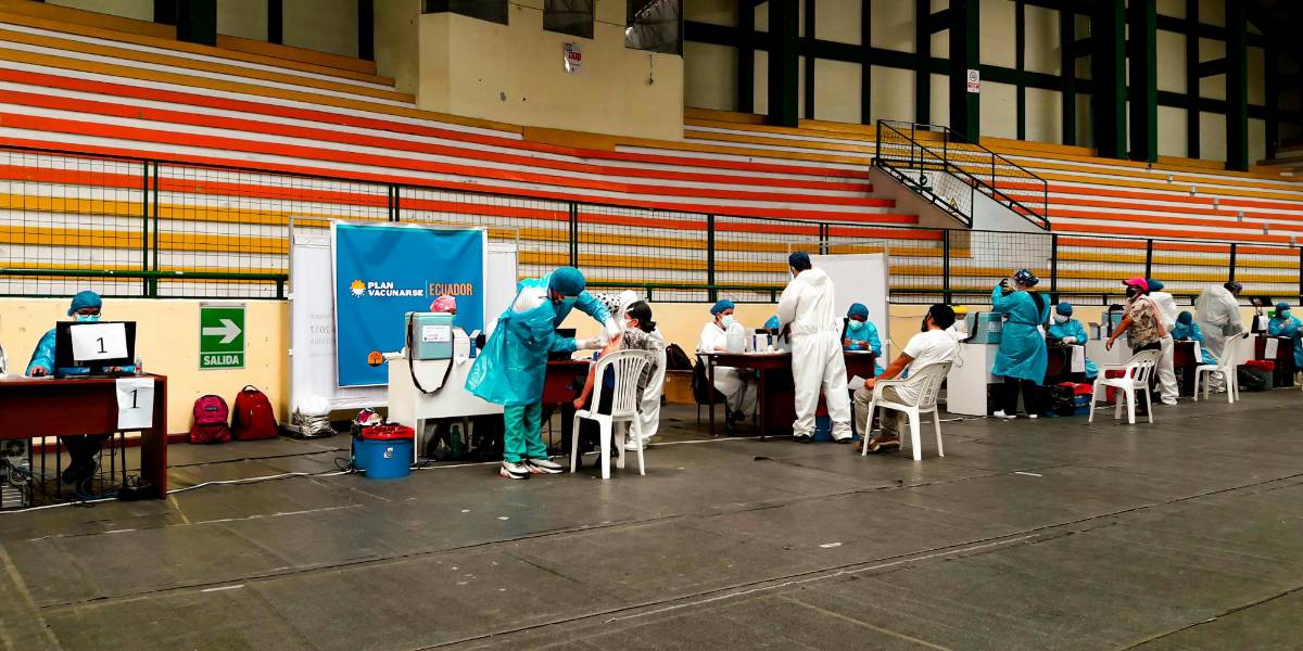 COVID-19 en Ecuador: aumento de casos vinculado a nueva variante de Ómicron