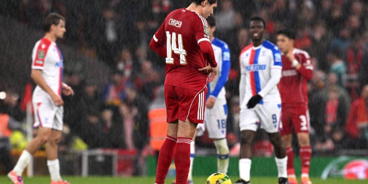 Liverpool no levanta cabeza y suma su sexta derrota en siete partidos