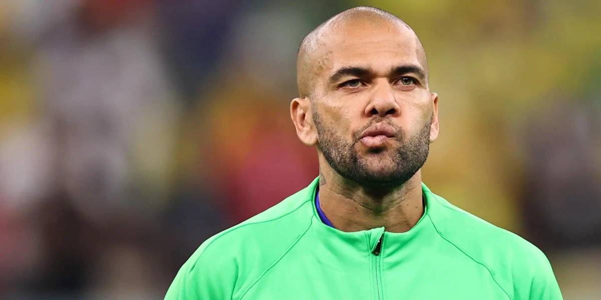 Fiscalía de Barcelona pide que Dani Alves siga en prisión por presunta violación