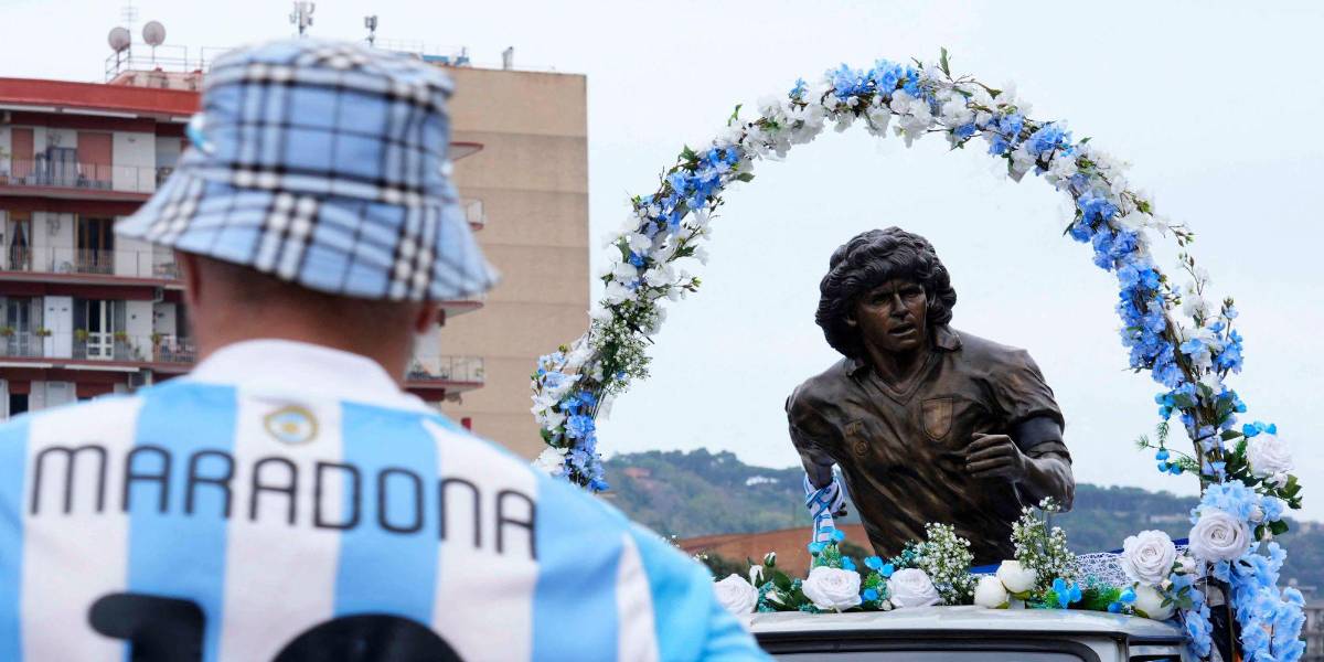 Así conmemoró la ciudad de Nápoles los 65 años de Diego Armando Maradona