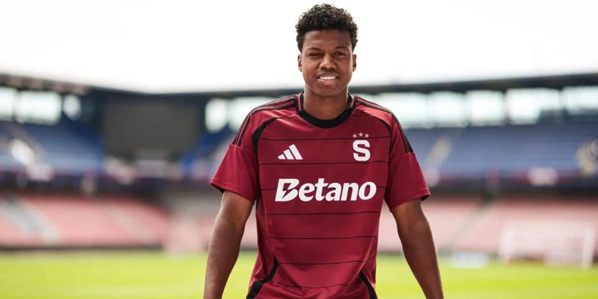 John Mercado es nuevo jugador del Sparta Praga