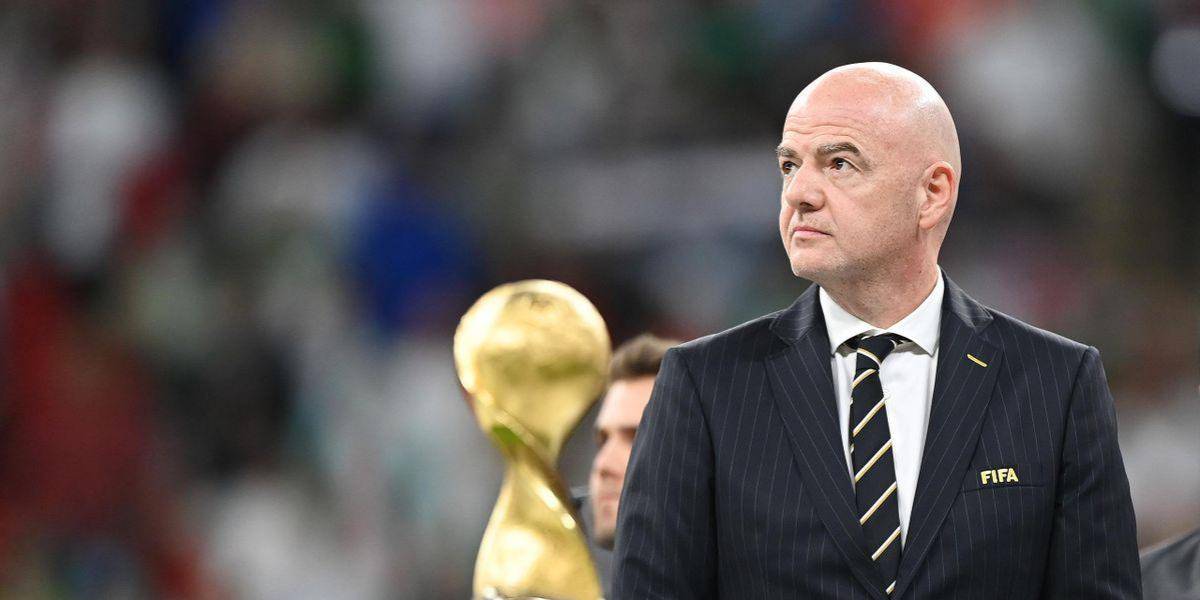 Infantino felicita a 32 equipos mundialistas e invita al mejor mundial