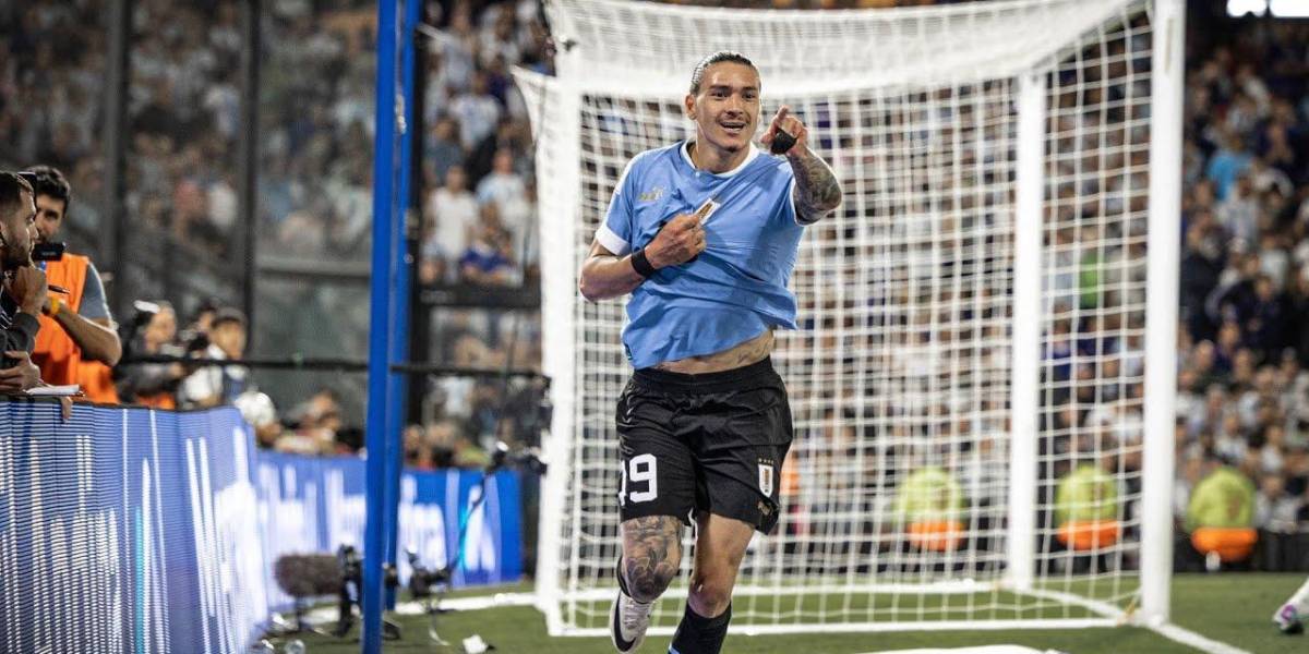 Uruguay golea y termina el año en el primer puesto de las Eliminatorias