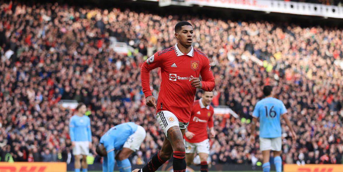 El Manchester United remonta al City y se lleva el derbi de la ciudad por la Premier League