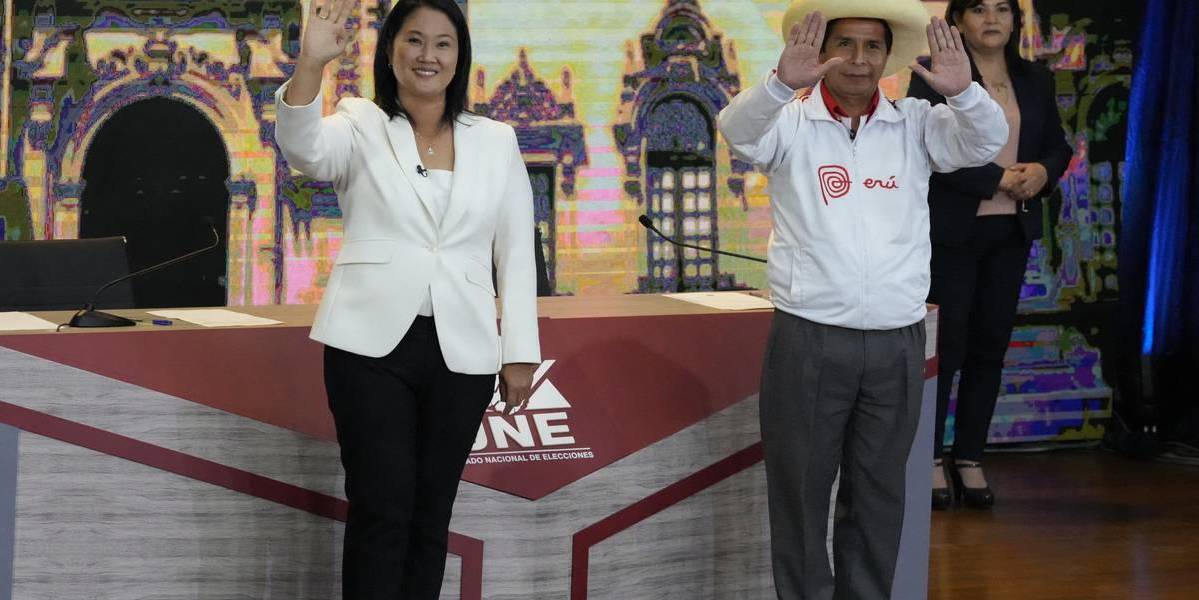 Perú vota con normalidad para el desenlace de sus elecciones más polarizadas