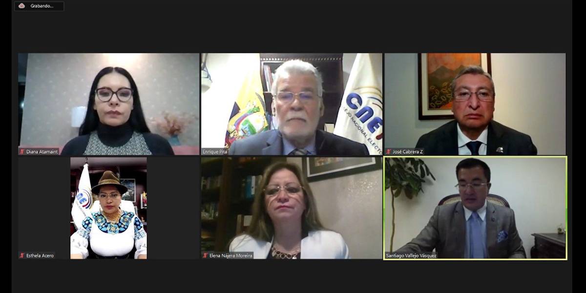 CNE niega la entrega de formularios para la revocatoria del mandato del presidente Lasso