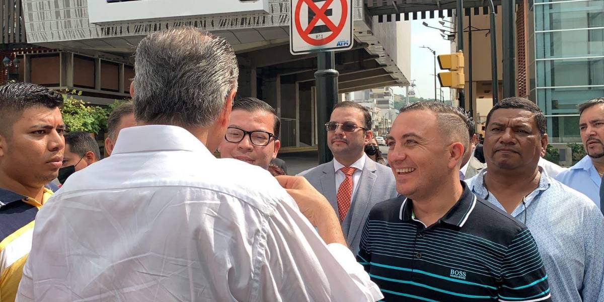 Jorge Glas se presentó en la Corte el Guayas, lo acompañó el exjuez que favoreció al líder de Los Choneros