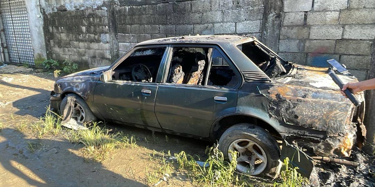 Guayaquil: criminales detonaron explosivos en Colinas de Montebello y dañaron tres vehículos