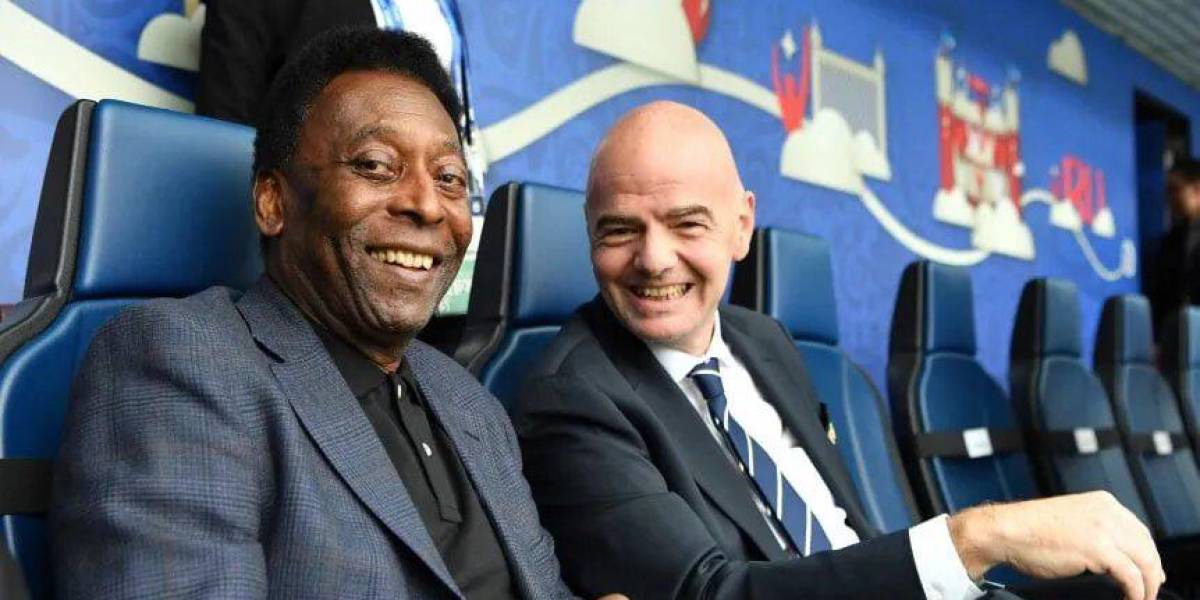 Presidente de la FIFA pedirá a la FEF que un estadio de Ecuador lleve el nombre de Pelé