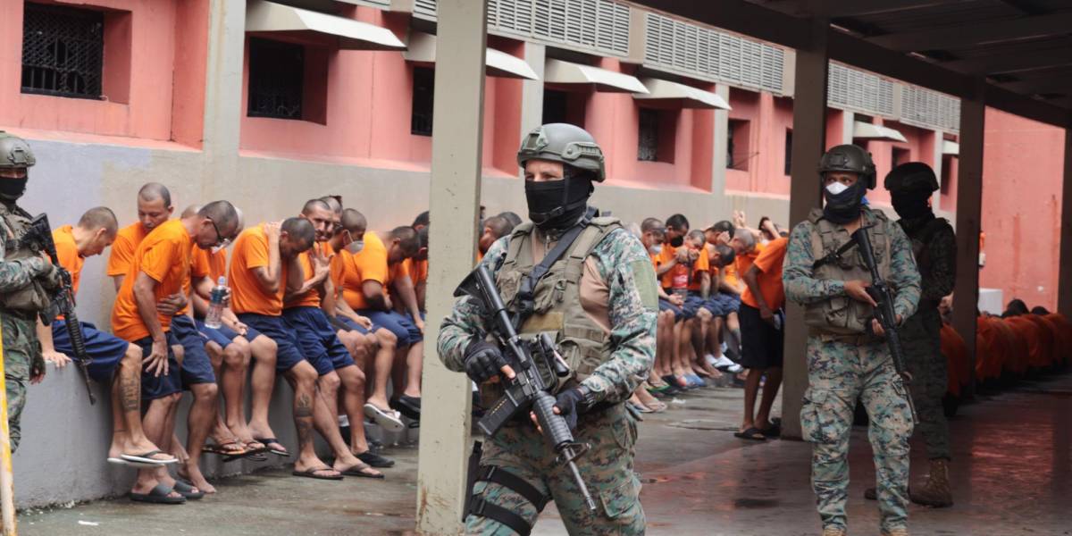 Los militares vigilarán las cárceles indefinidamente, confirma Noboa
