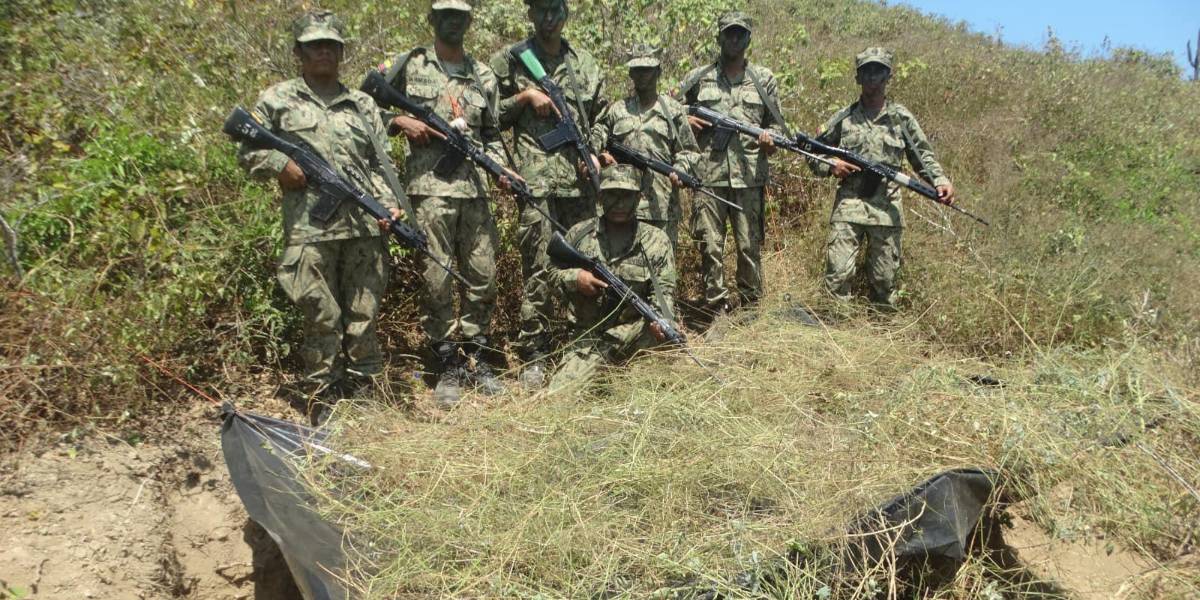 Los aspirantes a escuelas del Ejército y la Armada deben cumplir con el Registro Nacional la Senescyt