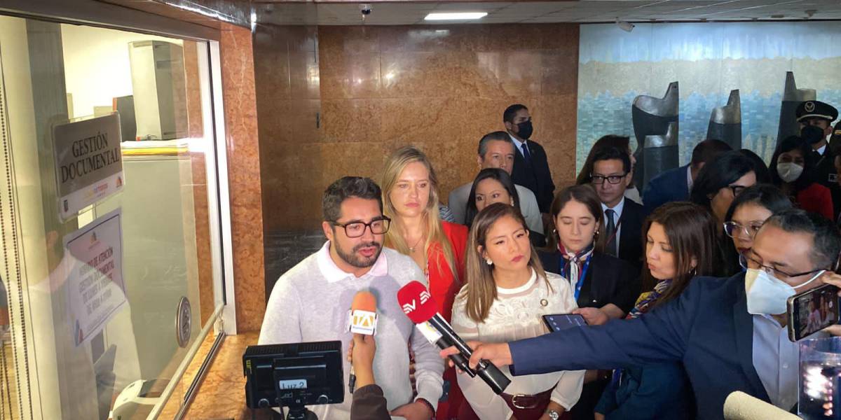 CREO presenta denuncia contra el vicepresidente de la Asamblea, Virgilio Saquicela