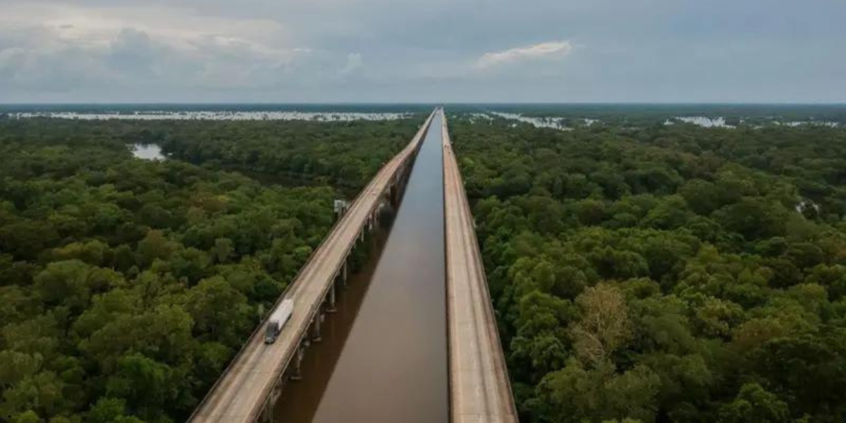 Esta es la historia del bebé milagro que sobrevivió varios días solo al borde de una carretera en EE.UU.