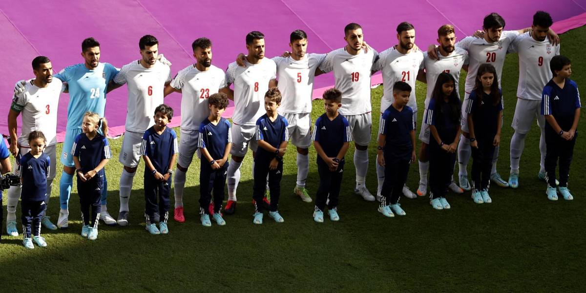Qatar 2022: Irán amenaza a las familias de sus jugadores si no se comportan