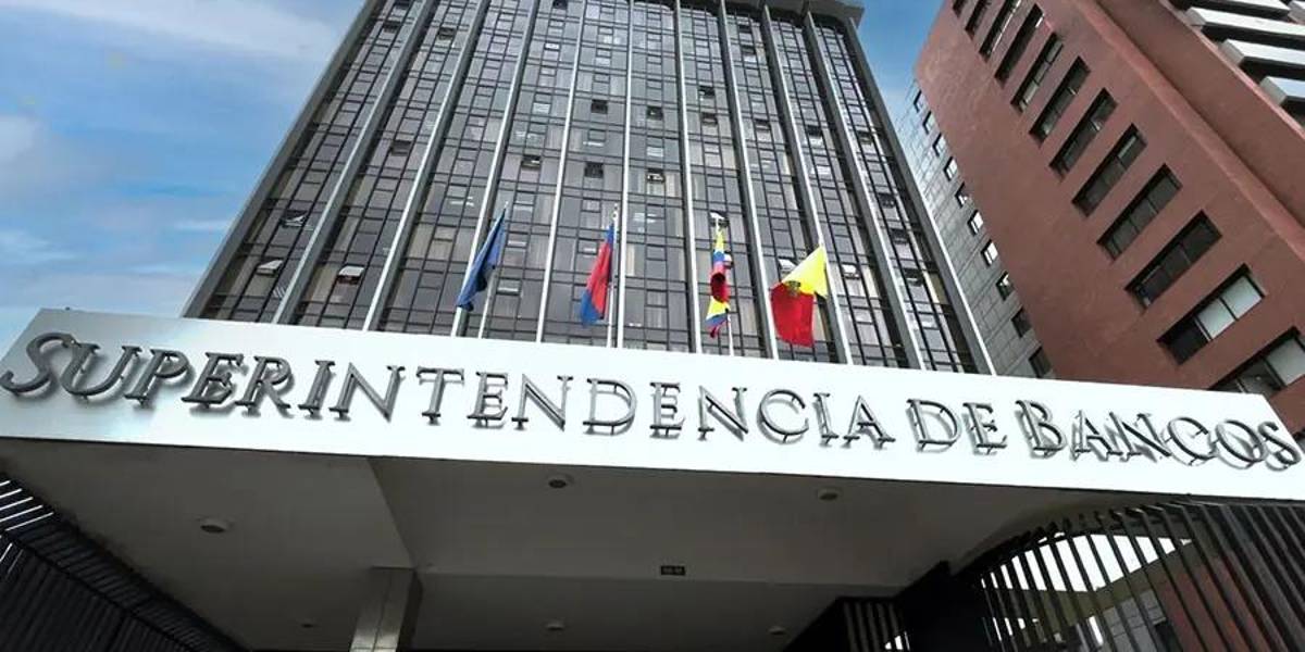 La Superintendencia de Bancos anunció que 32 entidades financieras no pueden operar en Ecuador