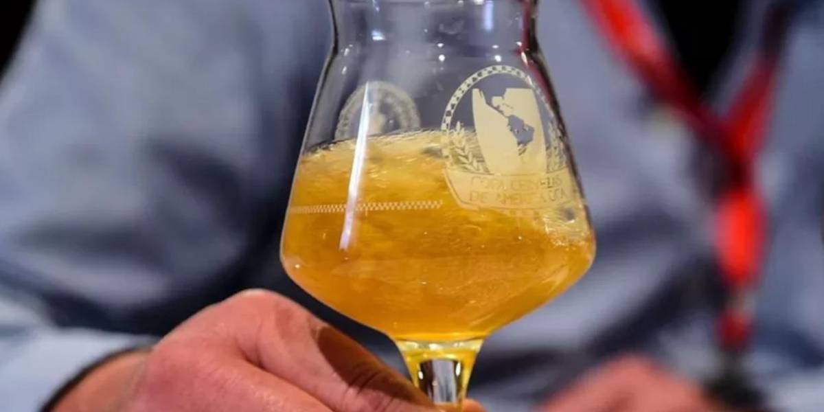 Por qué se piensa que el alcohol es relajante y de dónde surgió esa idea equivocada