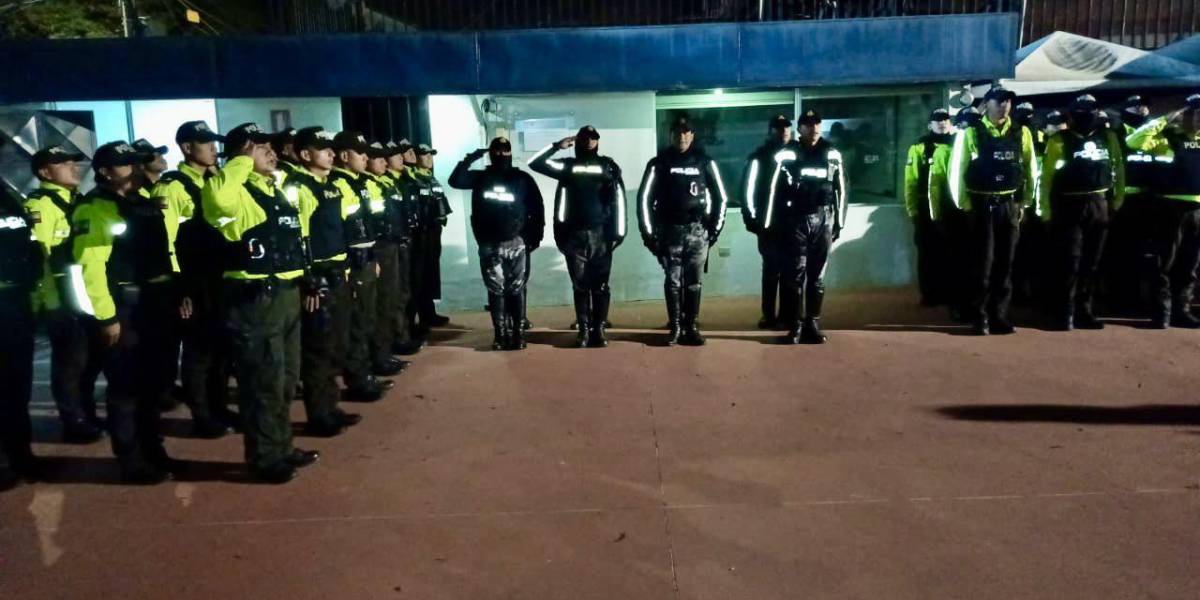Ecuador bajo ataque: los policías y militares intervienen en cárceles de Quito, Guayas, Carchi y Pastaza