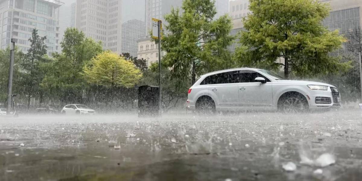 Calles de Texas Estados Unidos se convierten en ríos tras tormenta con granizo