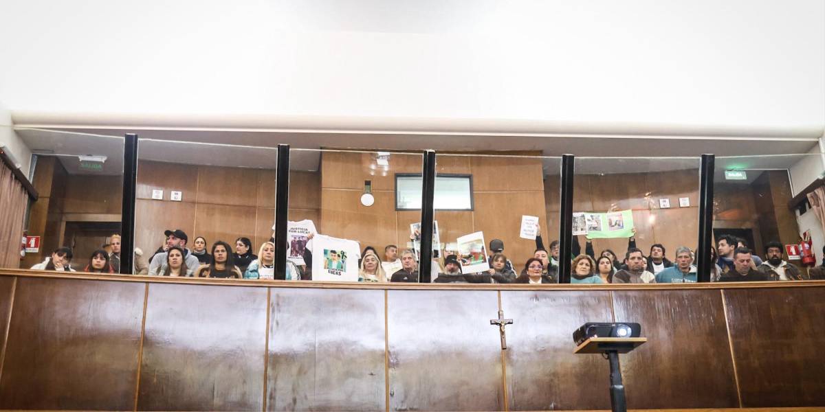 Argentina: cadena perpetua a tres policías por la muerte de un adolescente