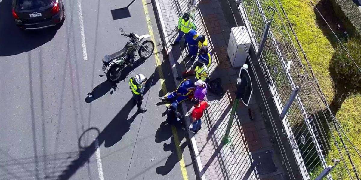 Dos personas fallecieron atropelladas en vía de Latacunga