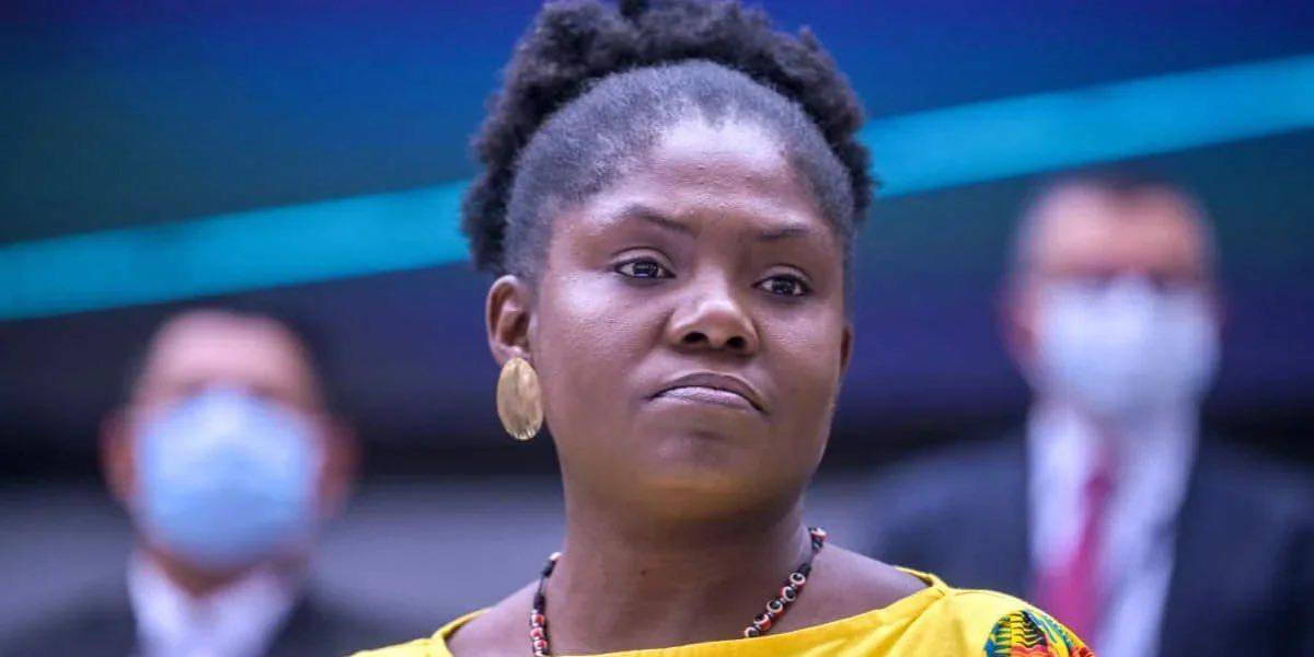 El vehículo de la vicepresidenta de Colombia, Francia Márquez, fue atacado