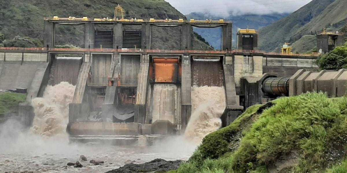 El Ministerio de Energía suspende los cortes de electricidad en Ecuador