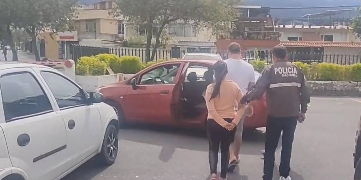 Quito: dos presuntos vacunadores fueron detenidos en flagrancia, ¿cómo operaban?