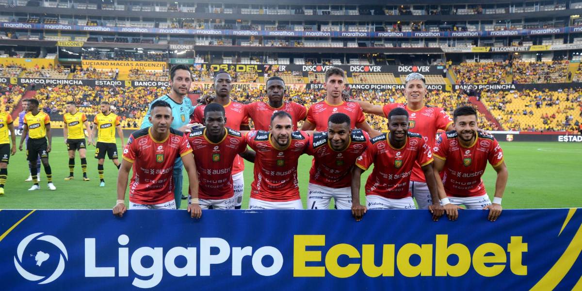 Deportivo Cuenca le debe dos meses de sueldos a los jugadores