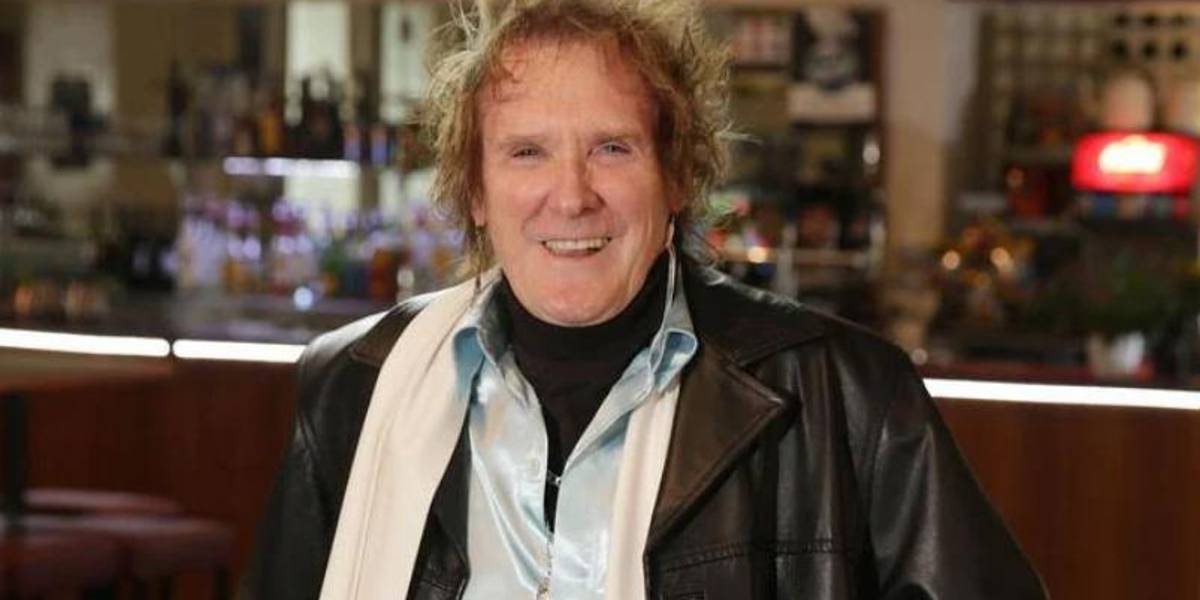 Muere Colin Burgess, el primer baterista de AC/DC