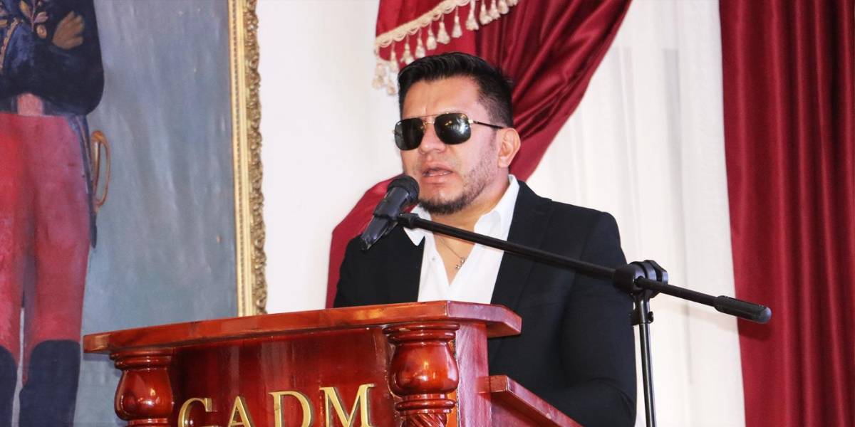 Pujilí: Alcalde José Arroyo cambió de sexo en su cédula, pero no su nombre