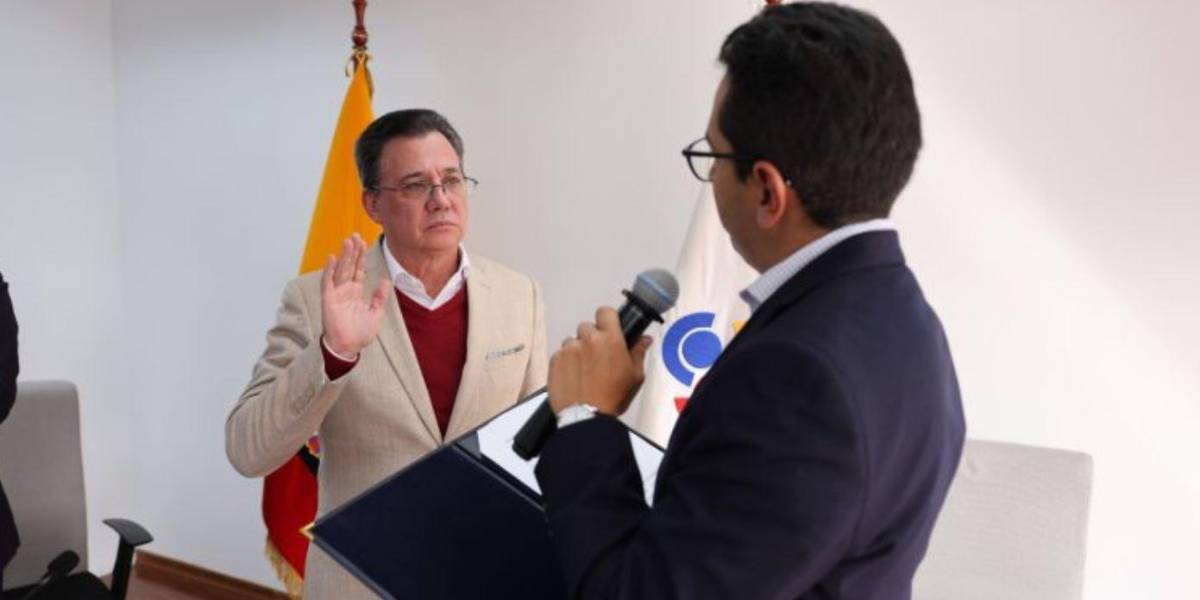Fidel Márquez es el nuevo presidente del Consejo de Educación Superior (CES)