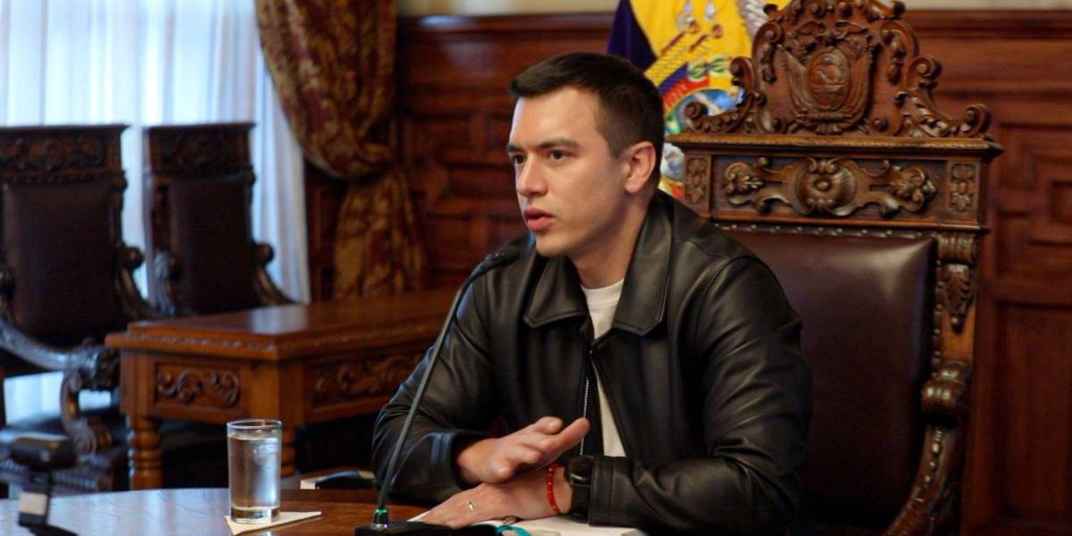 Daniel Noboa decreta la creación de un comité que garantice el acceso a la salud pública