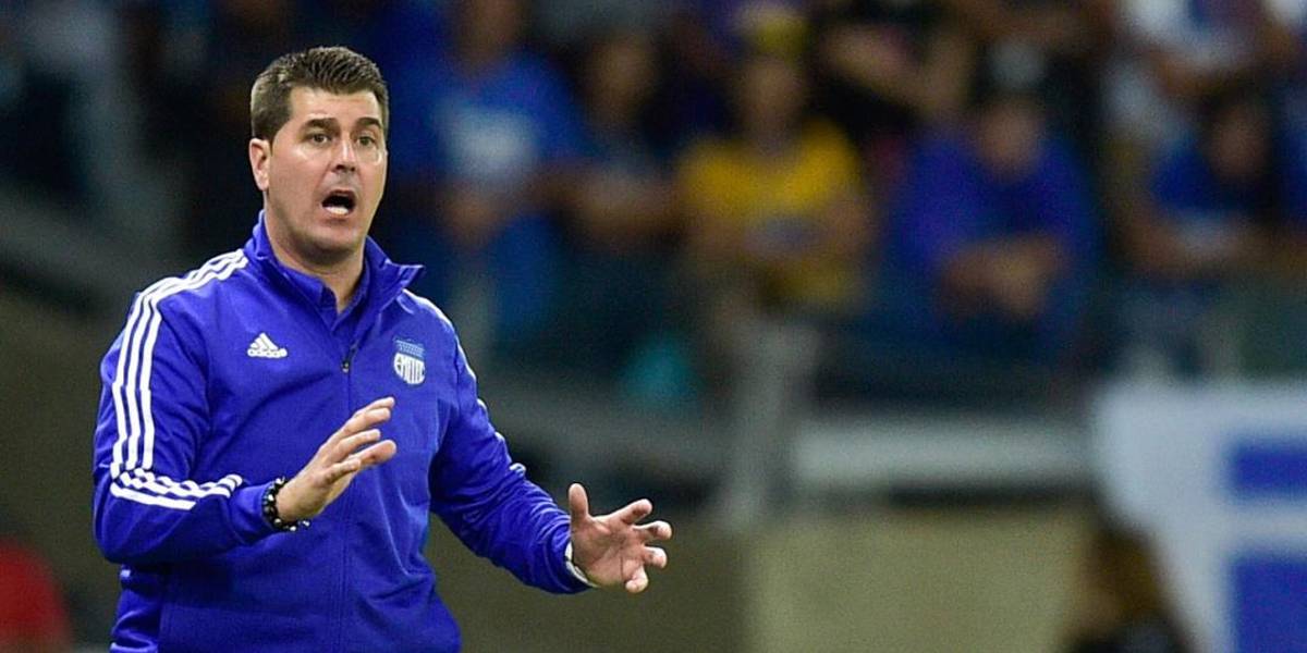 ¿Emelec se queda sin DT?