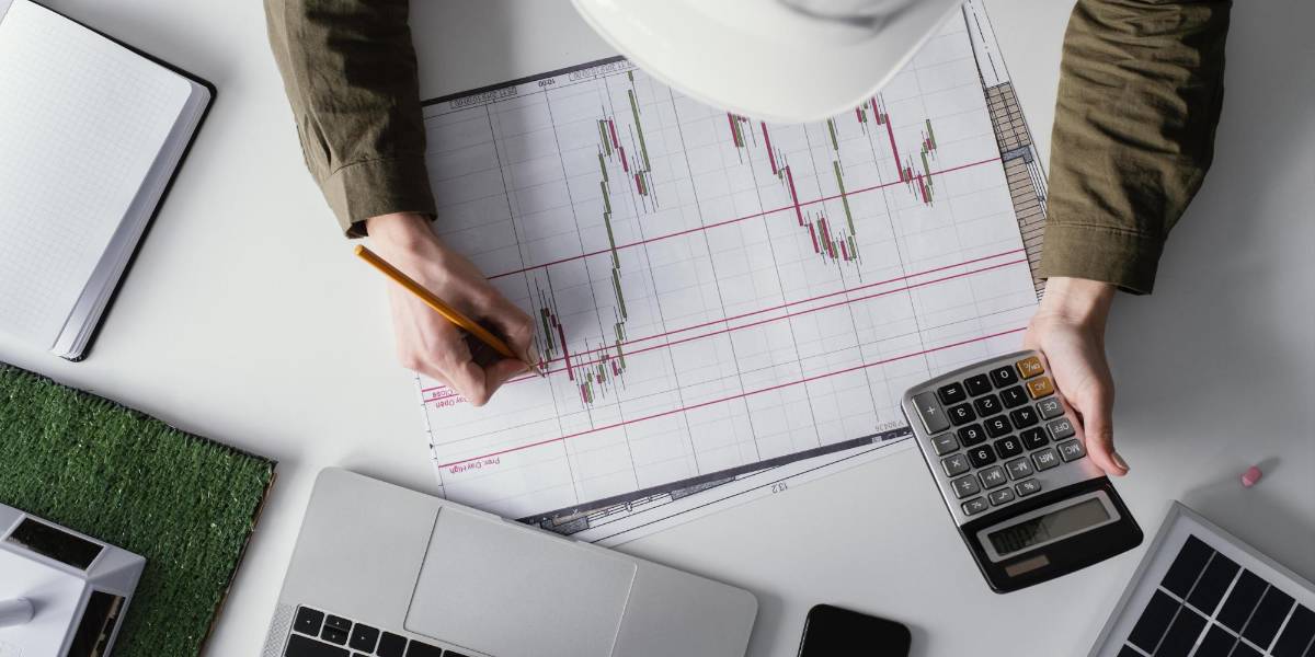 Ecuador mejora la calificación de la deuda soberana