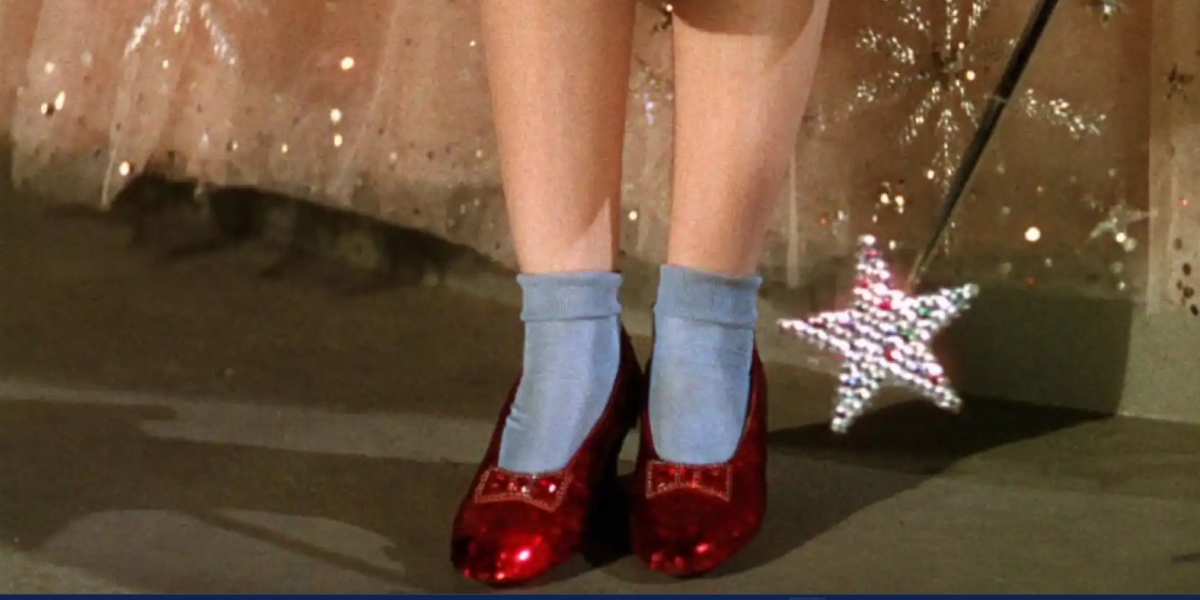 Un exmiembro de la mafia reveló que robó los zapatos que usó Judy Garland en El Mago de Oz