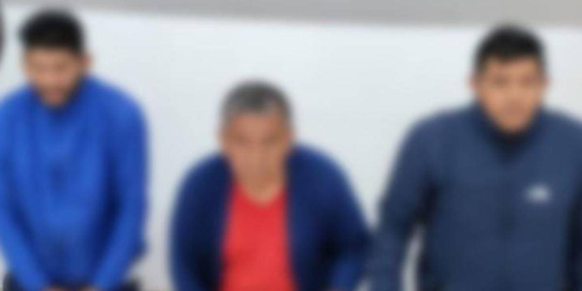 Persecución policial permitió detener a banda de Los Lobos que robaba autos en Quito