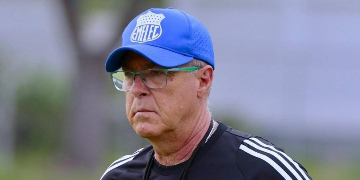 Jorge Célico: Le pido disculpas a la hinchada de Emelec, no era lo que esperábamos y tenemos muchísimo por mejorar