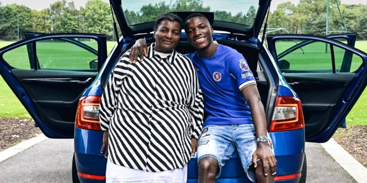 El emotivo regalo de Moisés Caicedo a su madre, tras salir campeón con el Chelsea