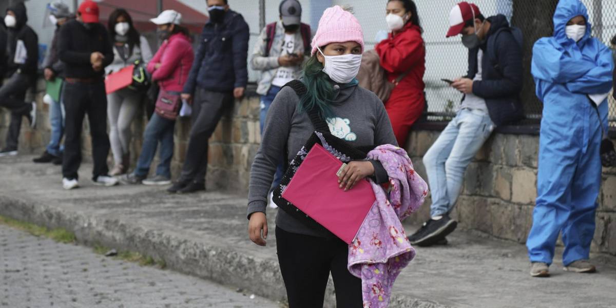 Ecuador suma 353 nuevos casos de la covid-19 y totaliza 492.184 en pandemia