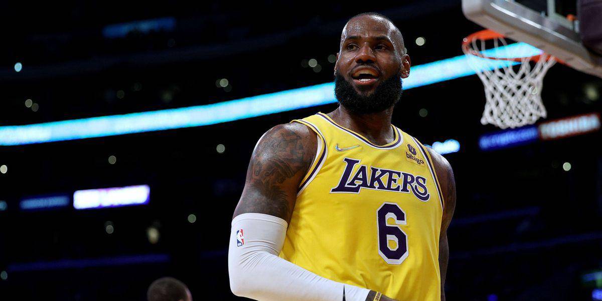 Lebron James renueva con Los Lakers por dos años y 97.1 millones de dólares