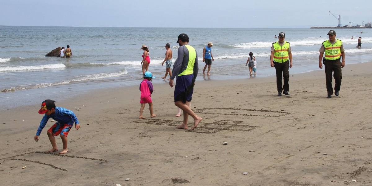 El estado de excepción y la inseguridad limitan al turismo en plena temporada vacacional de la Sierra