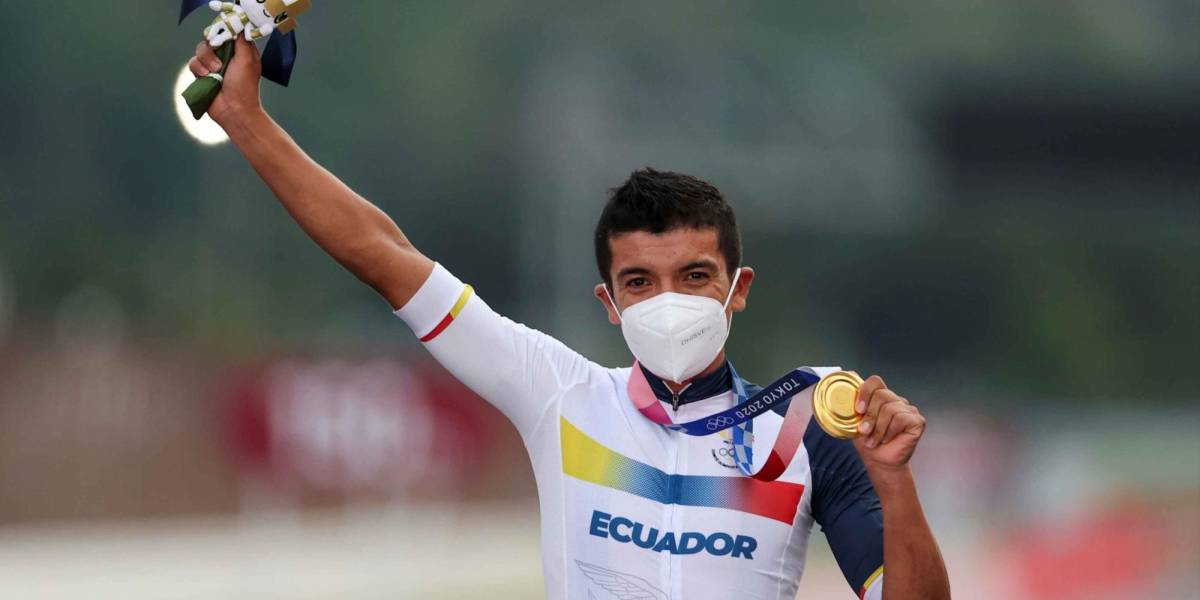Richard Carapaz y Ecuador celebran un año de su medalla de oro en los Juegos Olímpicos