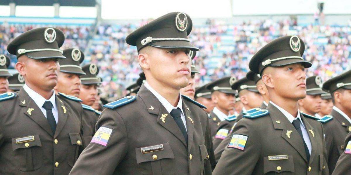 8.500 nuevos policías se graduaron y distribuirán en diferentes zonas del país