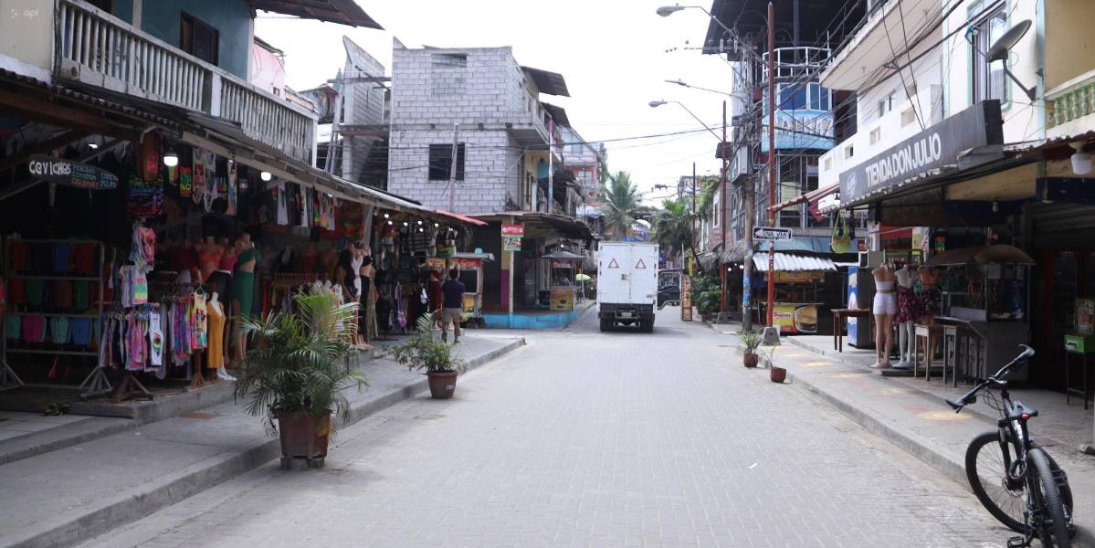 Un motociclista es asesinado en Montañita, provincia de Santa Elena