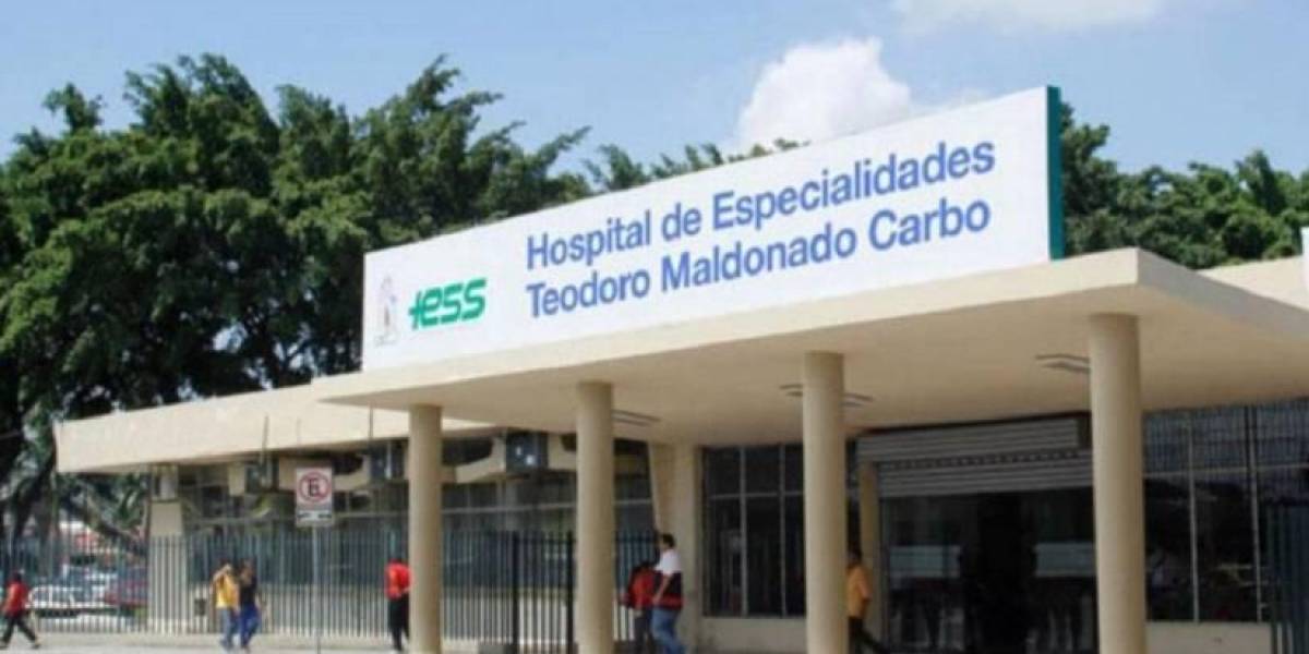 Contraloría confirma glosas por USD 8,6 millones en el Hospital Teodoro Maldonado Carbo