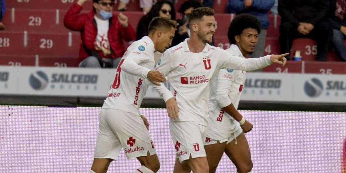 LDUQ vence a Guayaquil City con doblete de Tomás Molina